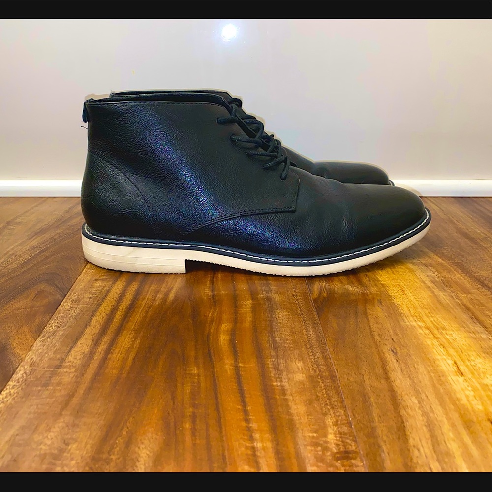 Kenneth Cole Men's Peyton Chukka Boots